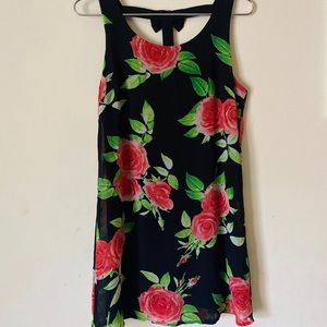 Beautiful rose dress with bows